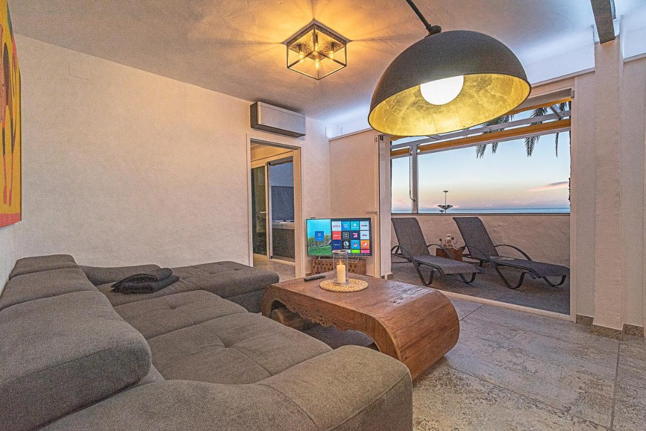 Mogan Luxury Apartment, Sea Views, Jacuzzi And Sauna. Exterior foto